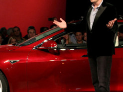 Илон Маск теряет миллиарды: как война в Украине влияет на самого богатого человека в мире