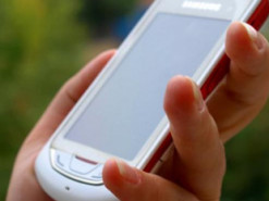 Испанским школьникам запретят пользоваться мобильными телефонами