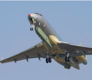 Пентагон показав новітній літак-розвідник