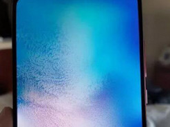 В сеть утекла реальная фотография Honor 9X