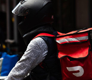 Американские сервисы по доставке еды подали в суд на Нью-Йорк