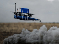 В Україні провели демонстраційні випробування роїв дронів та керованих боєприпасів