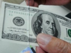 За товары, купленные в интернете, преступник рассчитался фальшивой валютой