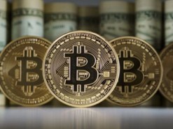 Люди теряют веру в фиатные валюты и переходят на биткоин