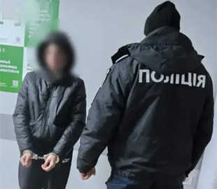 19-річну дівчину, яка палила автівки у Калуші за вказівками з Telegram