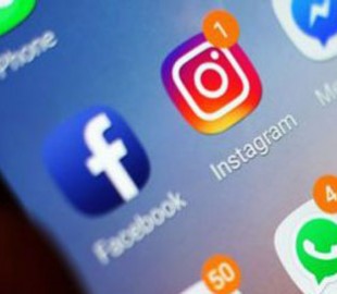 Произошел массовый сбой в работе Facebook и Instagram
