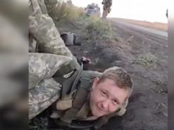 «За шампунем ішов». Мережу розсмішило відео полоненого окупанта