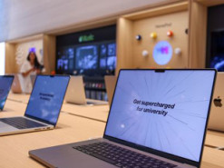 Apple розробляє MacBook із сенсорним екраном: інсайдер розкрив деталі