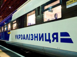 Через кібератаки Укрзалізниця тимчасово відключила купівлю квитків на сайті