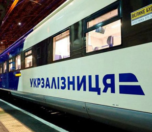 Через кібератаки Укрзалізниця тимчасово відключила купівлю квитків на сайті