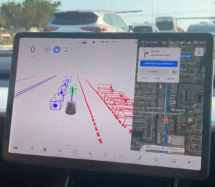 Илон Маск гордится тем, что за год с лишним испытаний бета-версии Tesla FSD никто в авариях не пострадал