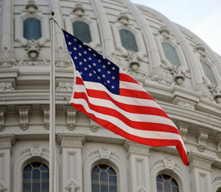 У Сенаті США закликали уряд змусити Facebook та Google дотримуватись санкцій проти Росії