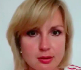 "Остановитесь!": выбросившая паспорта украинка записала обращение из-за травли