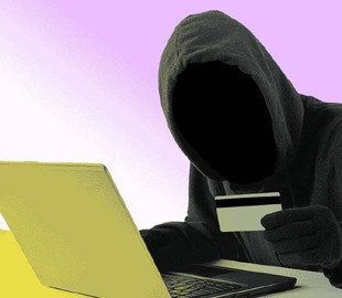 Как уберечься от мошенников в военное время: советы от НБУ