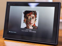 Facebook представил второе поколение собственных гаджетов