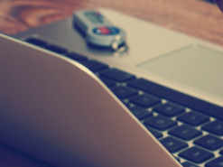 "Предлагают госпомощь в 1000 грн и воруют деньги с карт": мошенники придумали новую схему