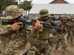 Як вижити і дати відсіч: показали нові фото з тренувань ЗСУ у Великій Британії