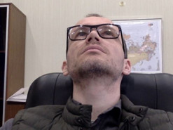 Денис Малюська спросил мнение пользователей Facebook о фотографиях, которые он публикует