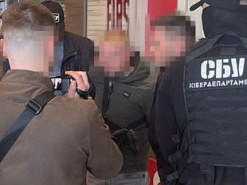СБУ затримала у Києві двох «приватних детективів», які торгували конфіденційною інформацією із державних баз даних