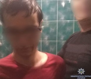 Суд в Полтаве арестовал супругов, которые снимали порно с 4-летней дочерью