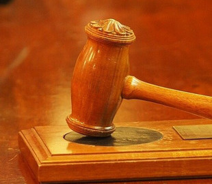 Купив "золоті" комп'ютери: у Києві судитимуть чиновника