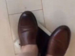 В ответ на санкции США. В России депутат растоптал свой iPad