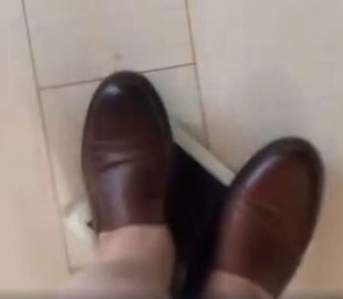 В ответ на санкции США. В России депутат растоптал свой iPad