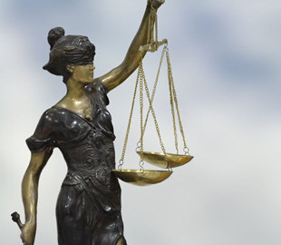 Відправляла ворогу фото об’єктів з розташуванням ЗСУ: жінка отримала 10 років позбавлення волі