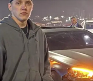 Хайп закінчився ДТП: у Львові розбили авто, яке «прославили» епатажні блогери