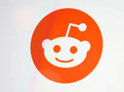 Франція розглядає класифікацію ще трьох соцмереж як порноплатформ