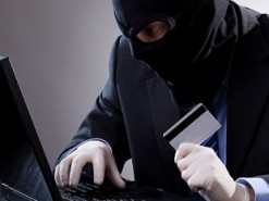 Интернет-мошенники обманули мужчину на 25 тыс. долларов