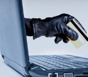 Жінка хотіла продати власний будинок і «попала на гроші»