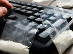 Нацполіція провела масштабну спецоперацію для ліквідації понад 100 інтернет-магазинів продажу наркотиків