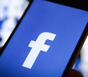 В Facebook заявили, что они не могли нарушать конфиденциальность пользователей, потому что ее не существует
