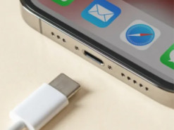 Смартфон «помре» вже за рік: фахівці назвали фатальну звичку під час зарядки