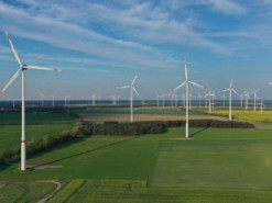 В Австралии планируют построить крупнейший в мире центр возобновления энергии