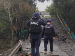 У звільненій Балаклії цивільний підірвався на розтяжці військ РФ