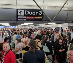 В аеропорту Манчестера скасували або затримали всі рейси через знеструмлення