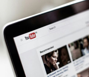 YouTube додає розумний плеєр для подкастів: що отримають Premium-користувачі