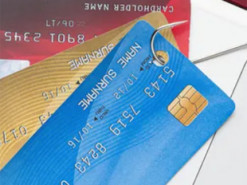 Крадуть гроші в українців під виглядом Пенсійного фонду: як працює нова шахрайська схема