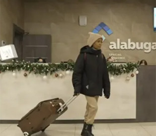 Росія шахрайством залучає дівчат з Африки для роботи на виробництві «Шахедів»