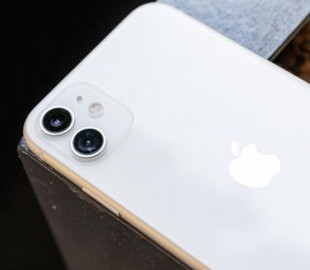 Владельцы новых iPhone видят на фотографиях НЛО и призраков