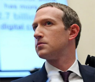 Facebook закрывает свои компании в Ирландии на фоне налогового скандала