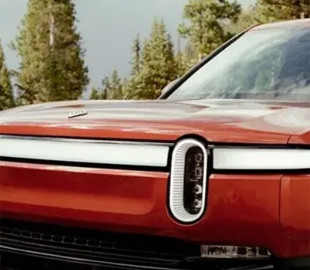 Електропікап Rivian R1T ефективніший за Cybertruck