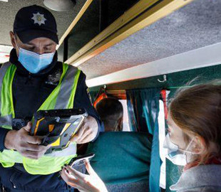 Красный сигнал. Кто подделывает COVID-документы в Украине и чем это опасно