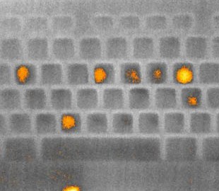 Хакеры смогли узнать пароли от компьютера по тепловым отпечаткам на клавиатуре