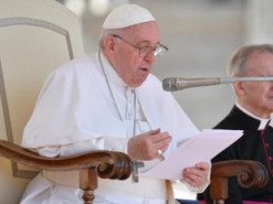 Папа Франциск закликав до «справжніх переговорів» про припинення вогню