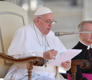 Папа Франциск закликав до «справжніх переговорів» про припинення вогню