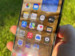 Apple визнала наявність у “титанових” iPhone 15 фатального недоліку в “титанових” iPhone 15