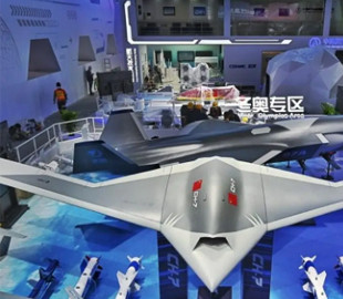 Китайські розробники вперше офіційно випробували бойовий безпілотник CH-7